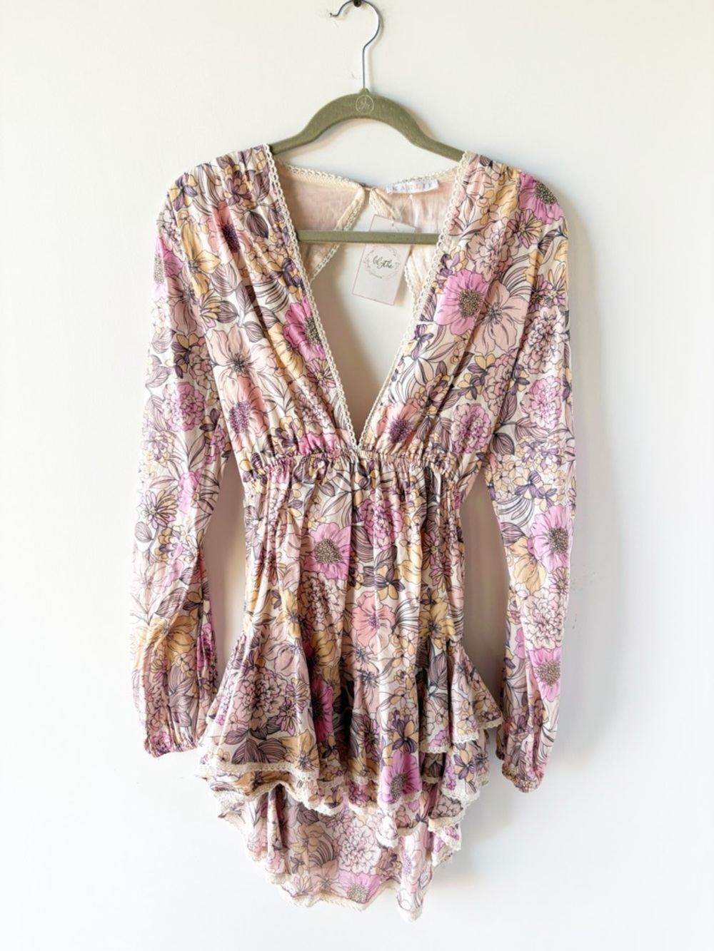 BNWT Karlie Floral Long Sleeve Ruffle Deep V-Neck Lace Trim Boho Mini Dress